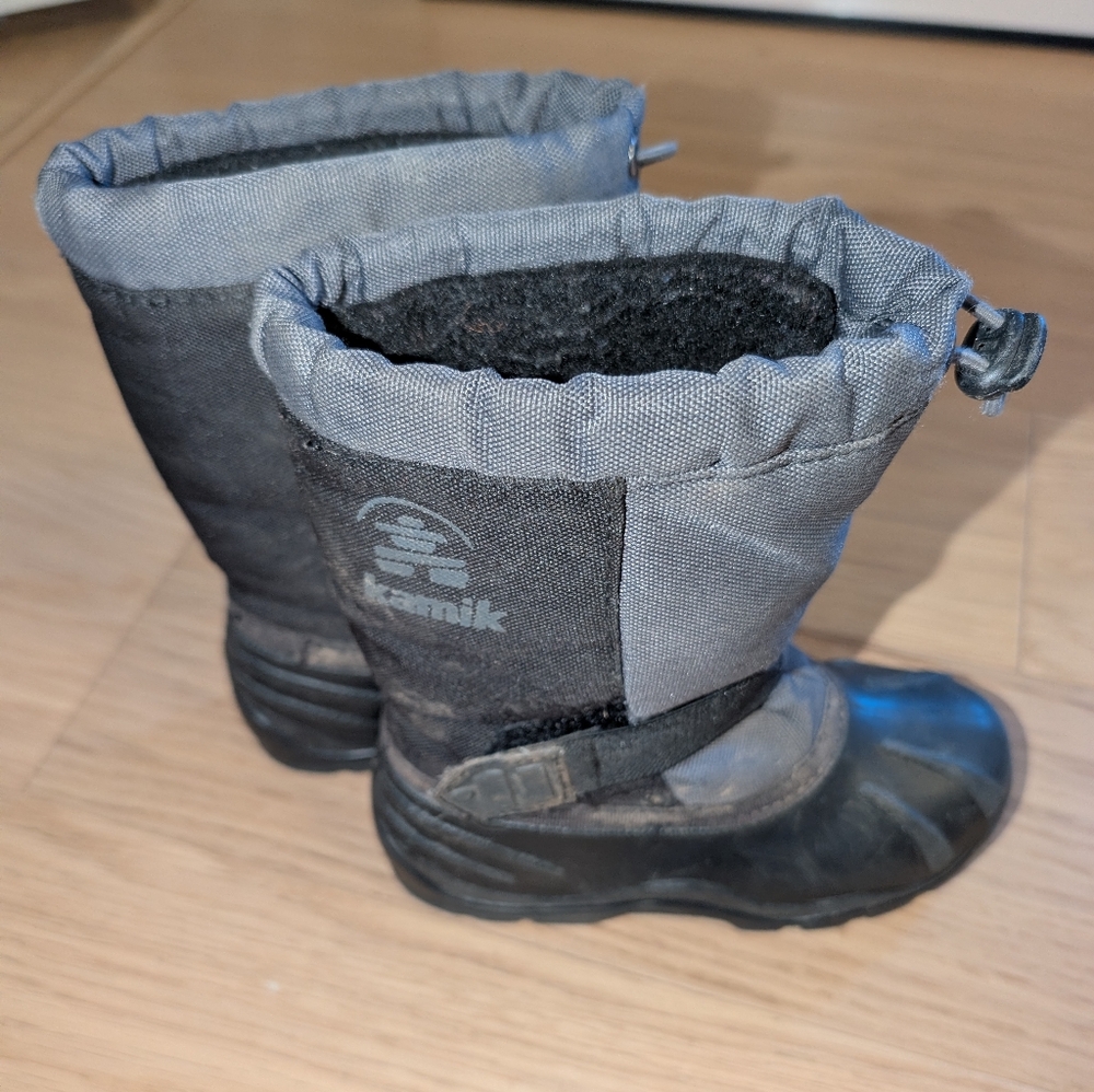 Kamik Kids' Black and Gray Snow Boots